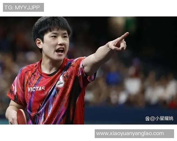 王皓气到收名牌！抿嘴懊丧瞬间被抓 与张本智和握手黑脸毫无活力